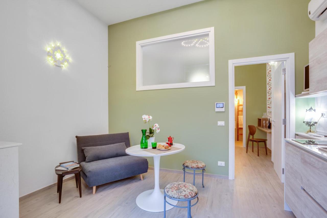 Madame Bari' Suite Apt In The Heart Of บารี ภายนอก รูปภาพ