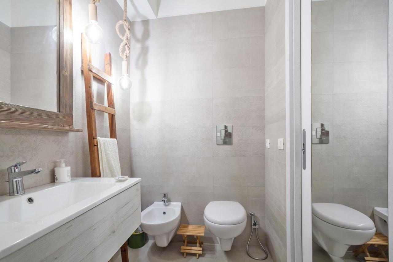 Madame Bari' Suite Apt In The Heart Of บารี ภายนอก รูปภาพ