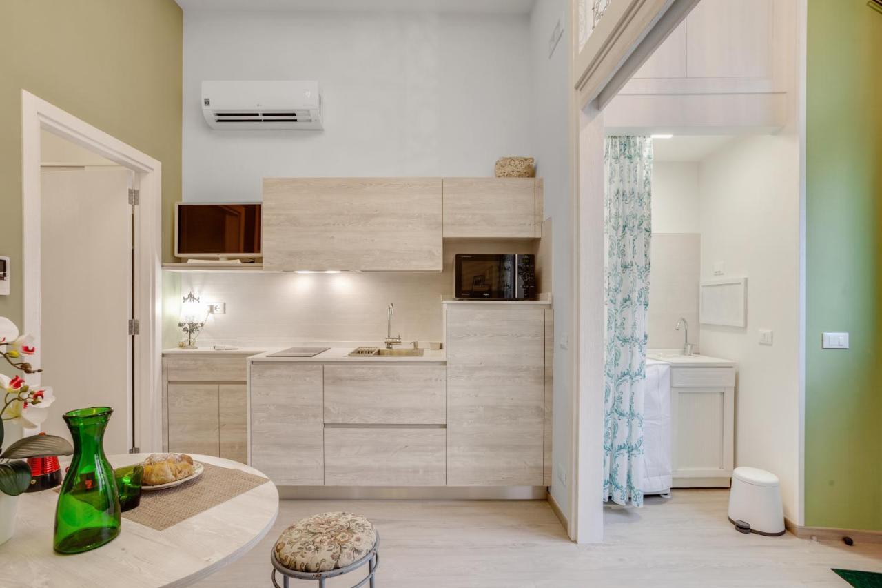 Madame Bari' Suite Apt In The Heart Of บารี ภายนอก รูปภาพ