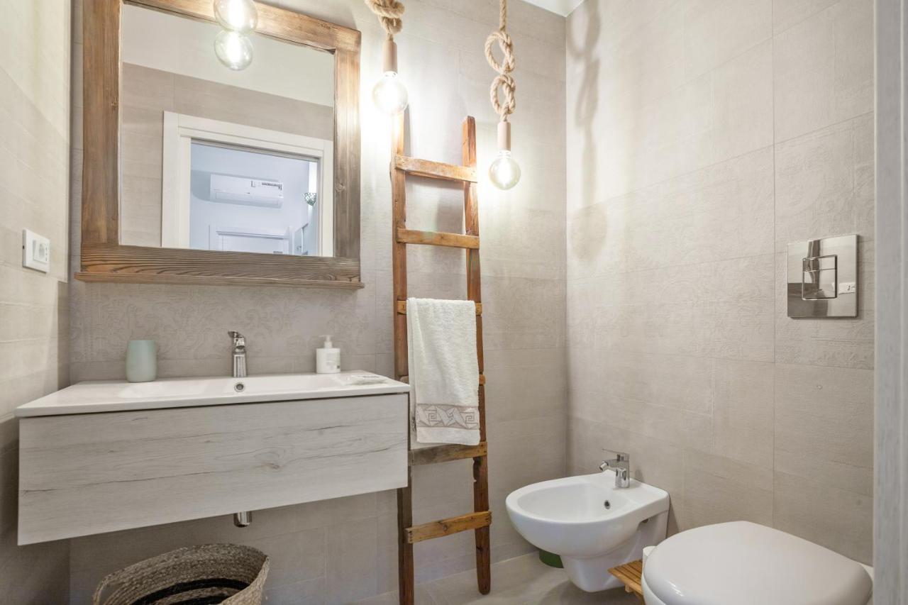 Madame Bari' Suite Apt In The Heart Of บารี ภายนอก รูปภาพ